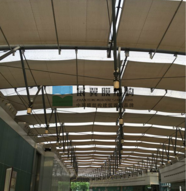 广州天河区商场中庭膜结构屋面工程