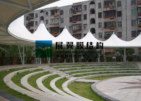广场张拉膜结构景观看台工程